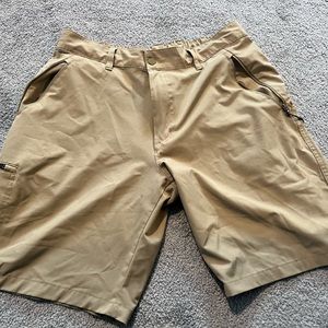 Men’s Columbia shorts 36